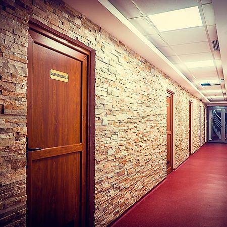 Perla Hotel Slănic-Moldova Exterior foto